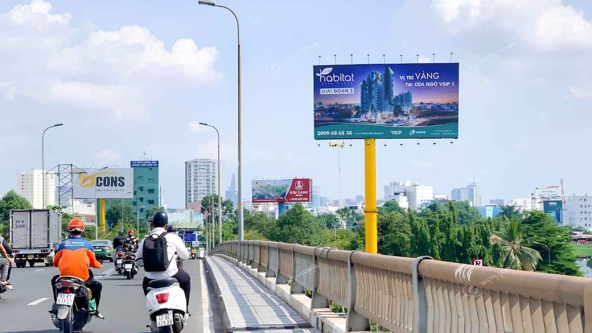 Kích thước phù hợp giúp biển dễ nhìn, nổi bật và nâng cao hiệu quả truyền thông.