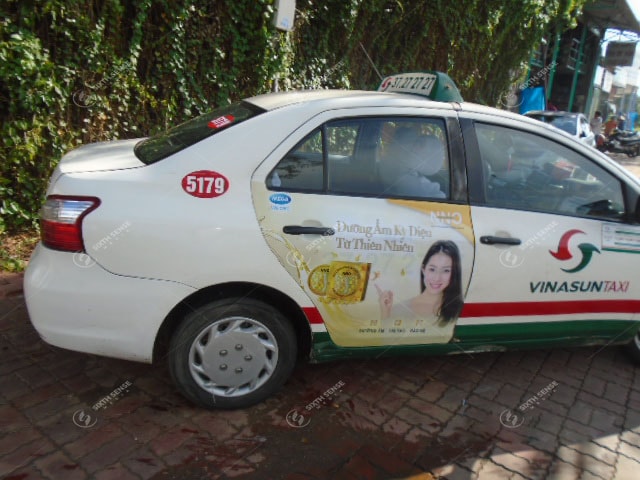 quảng cáo trên xe taxi tại Vũng Tàu
