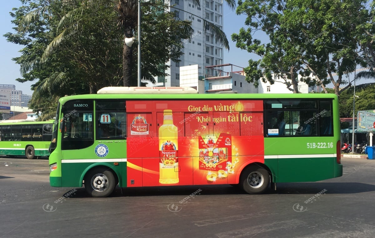 Quảng cáo trên xe buýt tràn kính tại thành phố Hồ Chí Minh