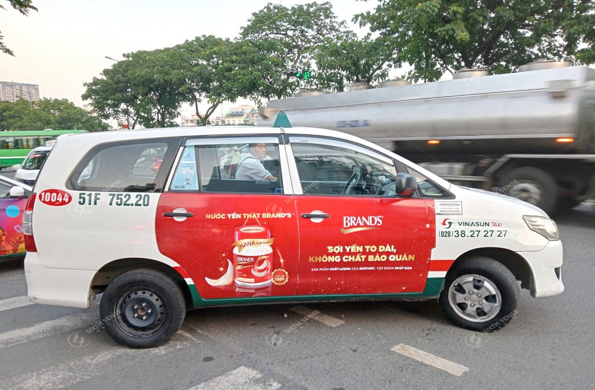 Dự án quảng cáo taxi Vinasun của Nước yến thật Brand’s