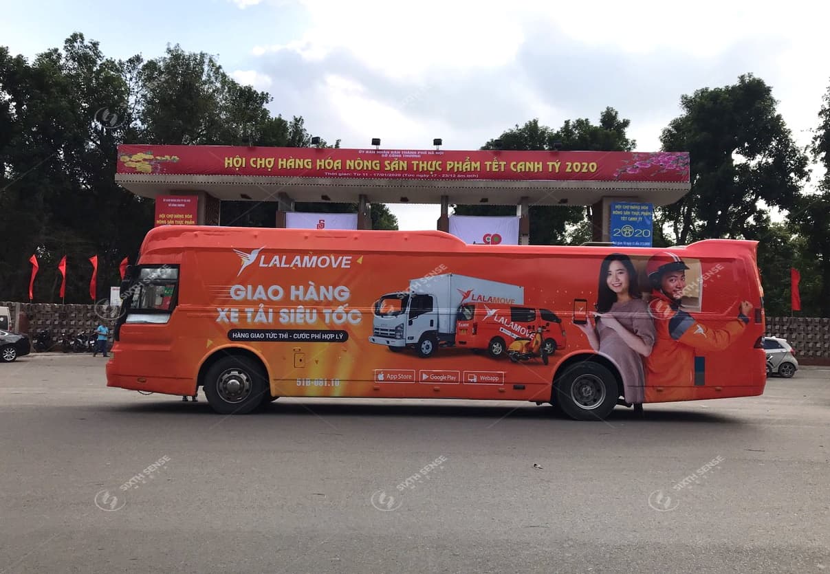 Luxury roadshow của Lalamove tại Hà Nội và TPHCM
