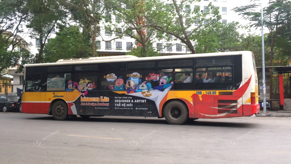 Dự án quảng cáo xe bus tại Hà Nội của Học viện Monster Lab