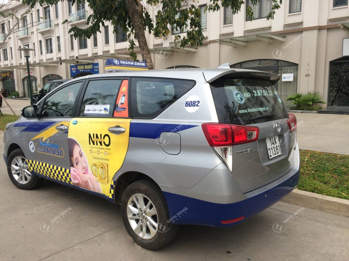 Quảng cáo trên xe taxi tại Quảng Ninh: Giải pháp truyền thông tiết kiệm